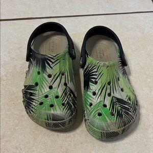 CROCS Tropical Palm Baya Green and Black Clogs kids 12